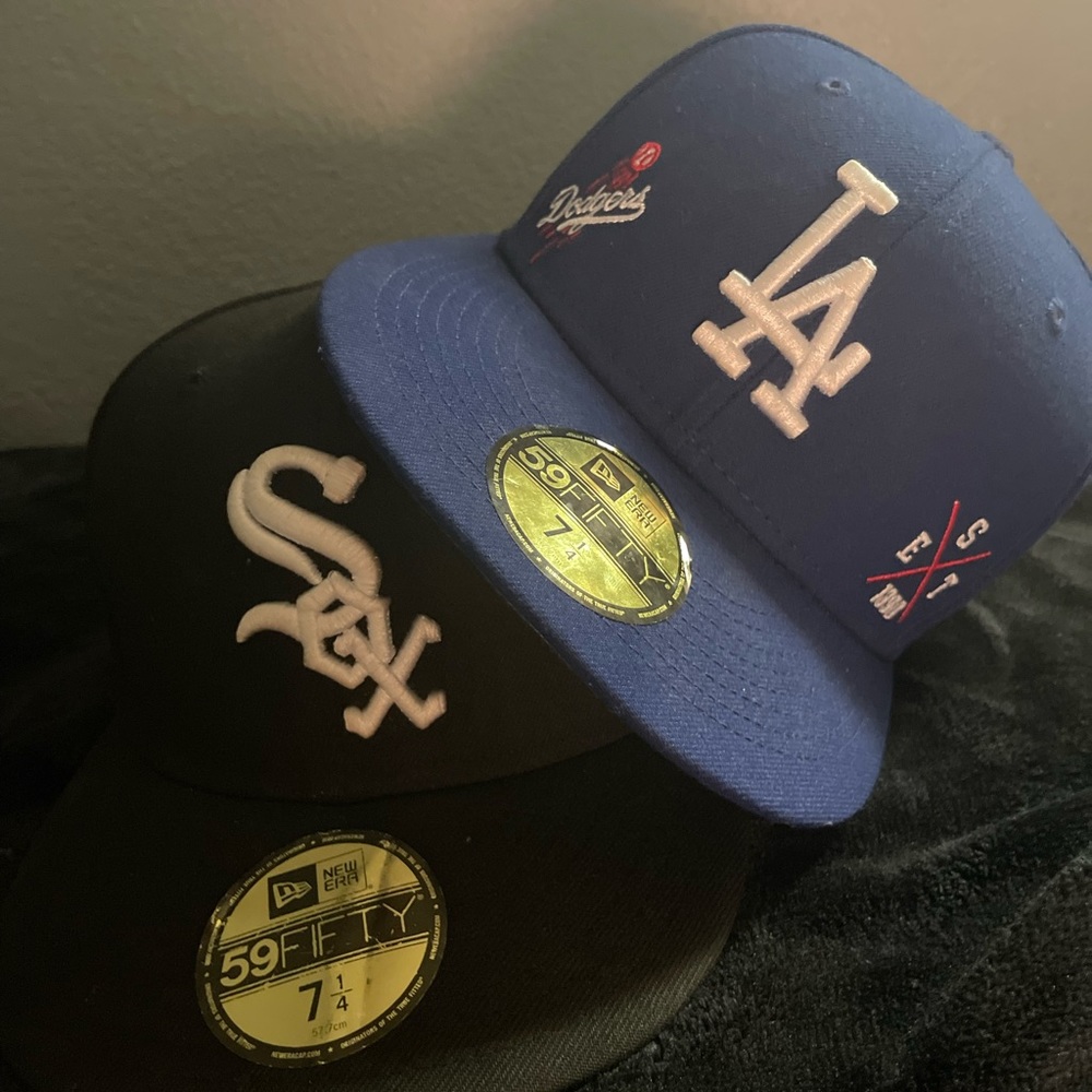 2 Hats Dodgers LA and Sox